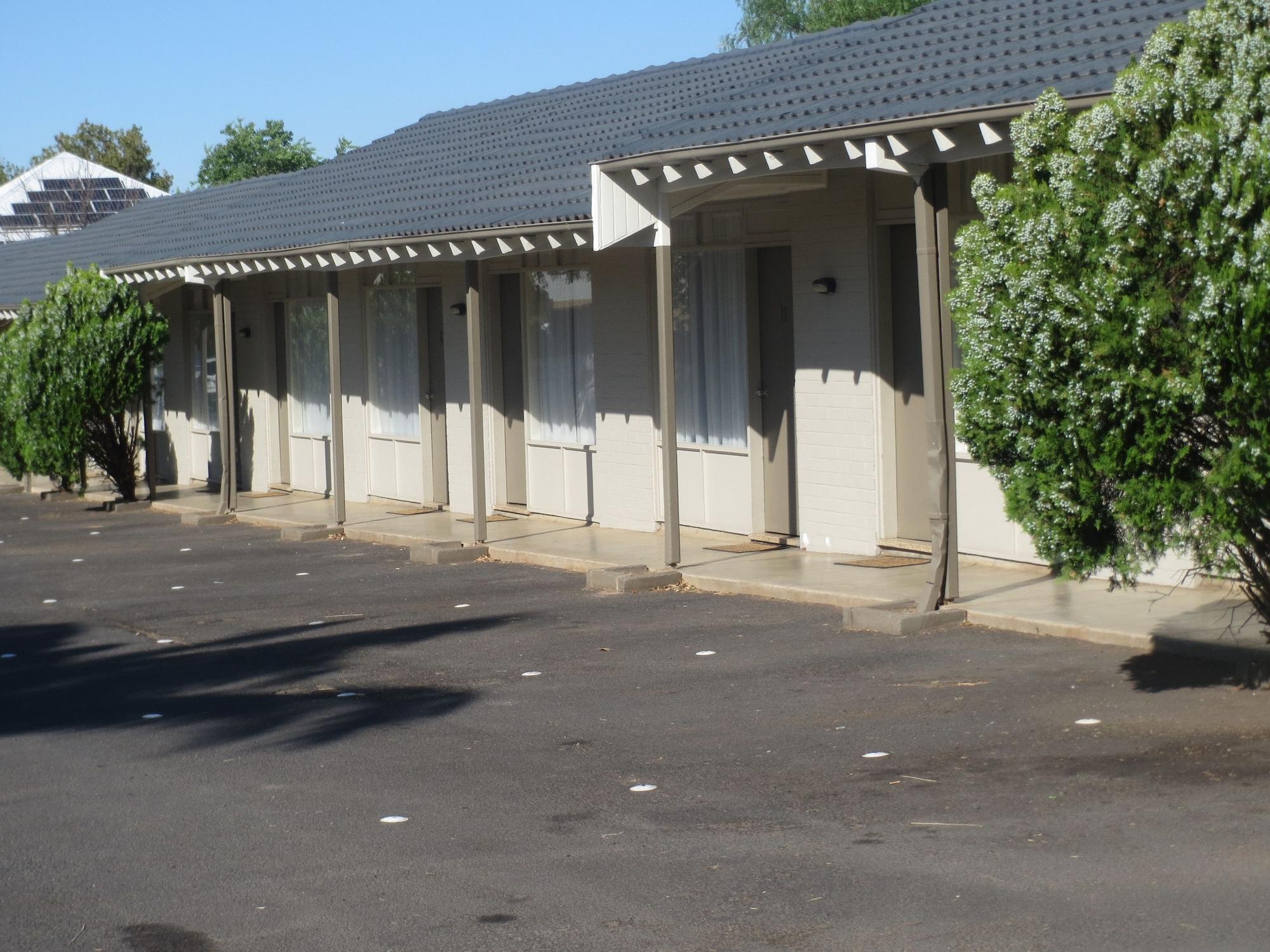 Coachman Hotel Motel Parkes Esterno foto