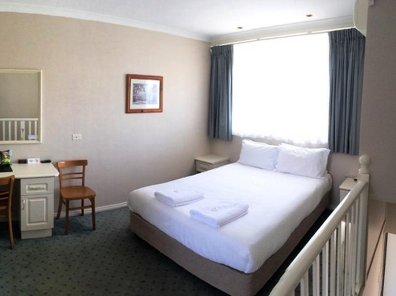 Coachman Hotel Motel Parkes Esterno foto